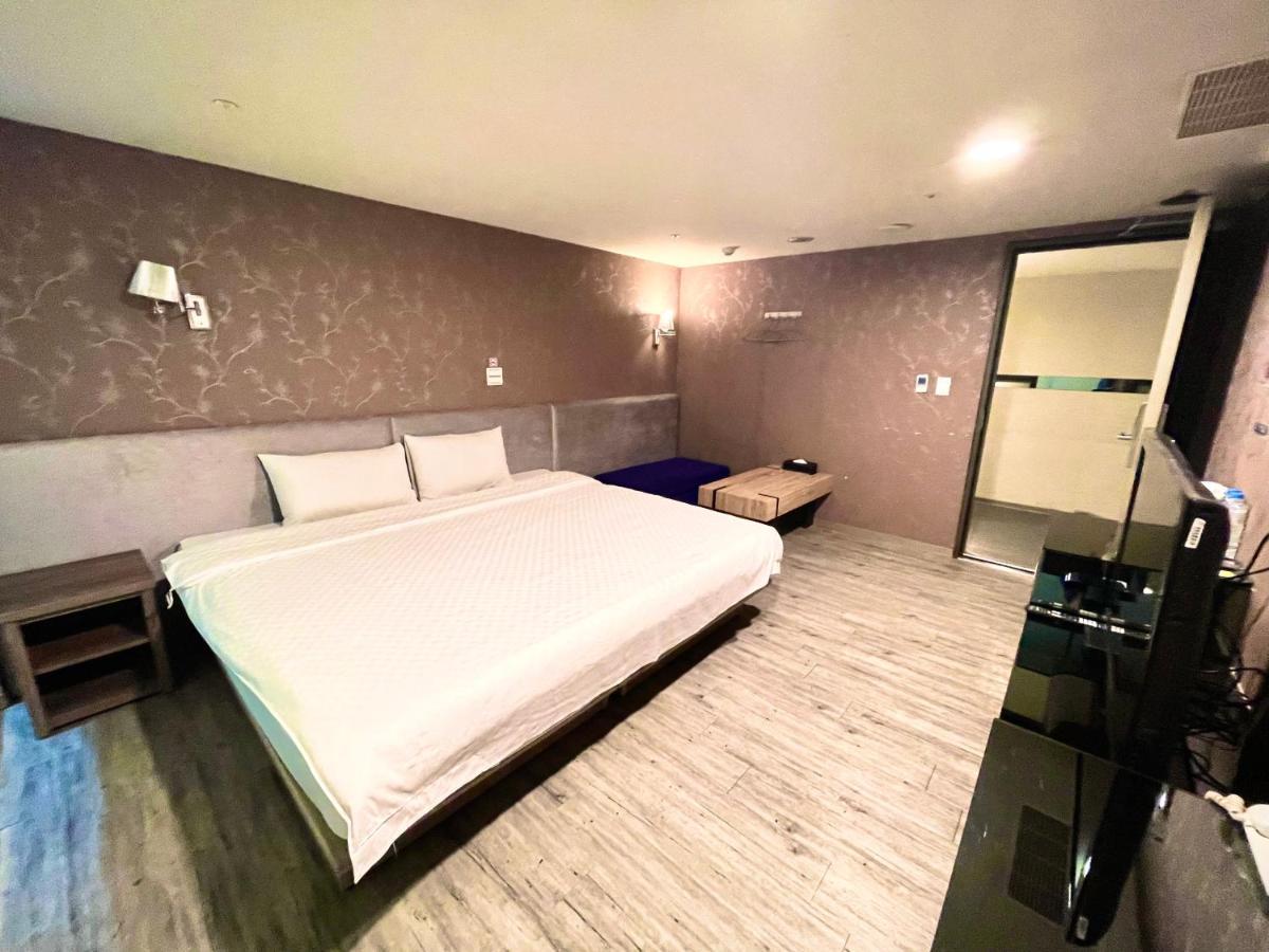 Walker - Zhengyi 2 Khách sạn 3*